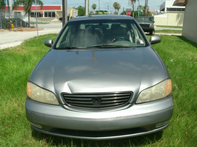 Infiniti I35 2003 photo 2