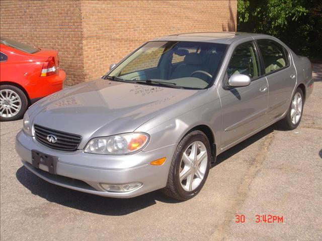 Infiniti I35 2003 photo 2