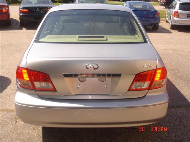 Infiniti I35 Base Sedan