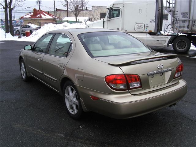 Infiniti I35 2003 photo 2