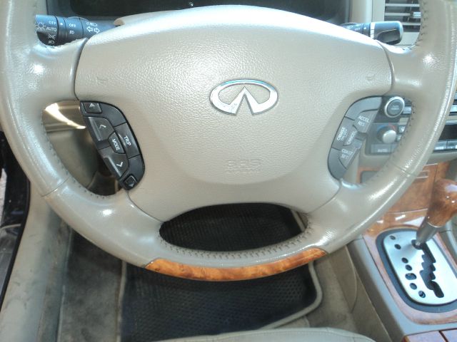 Infiniti I35 2004 photo 8