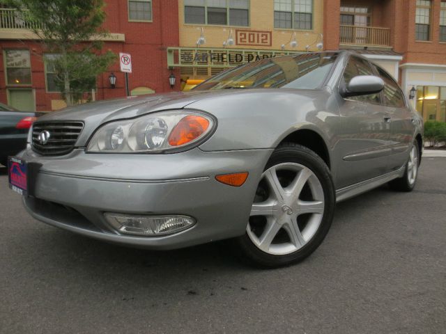 Infiniti I35 2004 photo 2