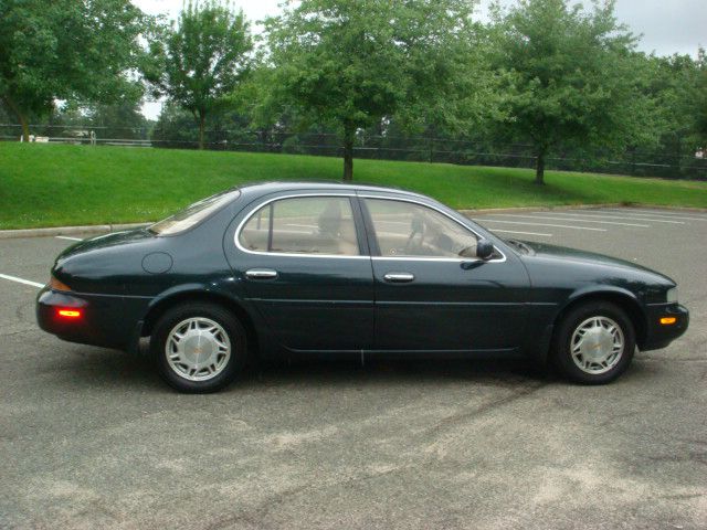 Infiniti J30 1995 photo 3