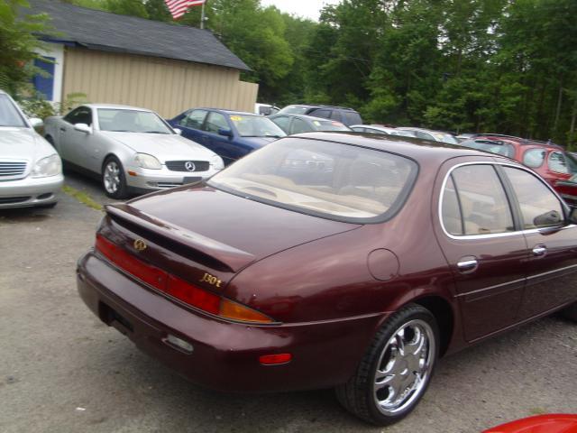 Infiniti J30 1996 photo 2