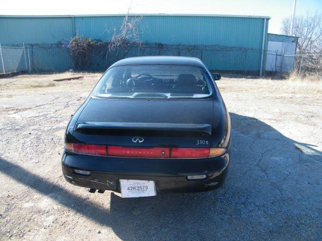 Infiniti J30 1996 photo 2