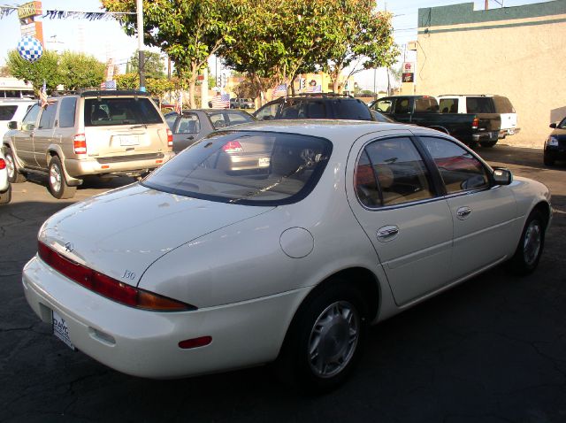 Infiniti J30 1997 photo 7