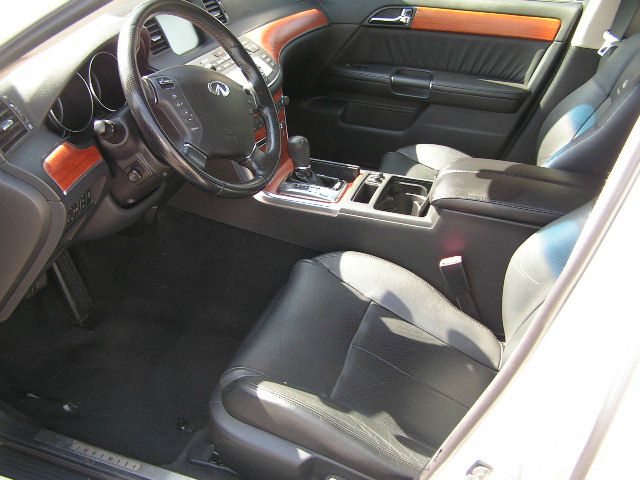 Infiniti M35 2006 photo 2