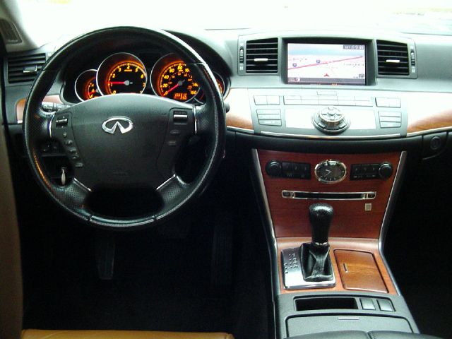 Infiniti M35 Unknown Sedan