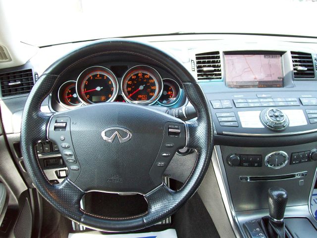 Infiniti M35 2006 photo 11