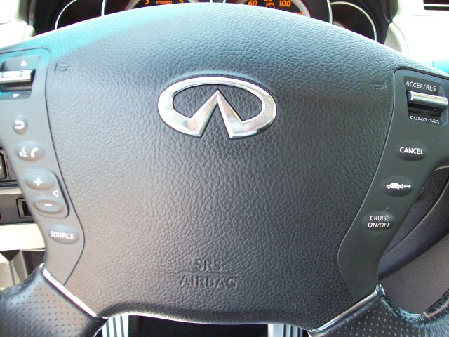 Infiniti M35 2006 photo 12