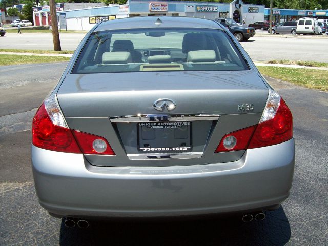 Infiniti M35 2006 photo 13