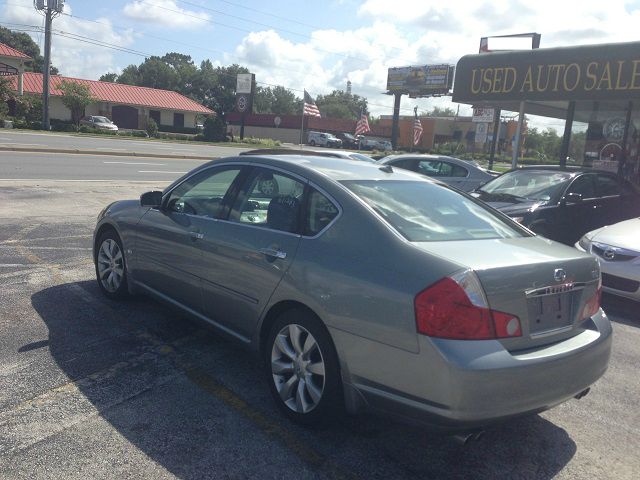 Infiniti M35 2006 photo 2