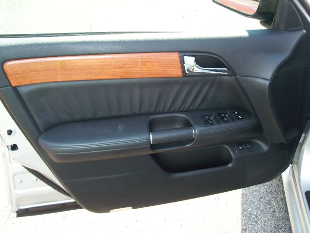 Infiniti M35 2006 photo 1