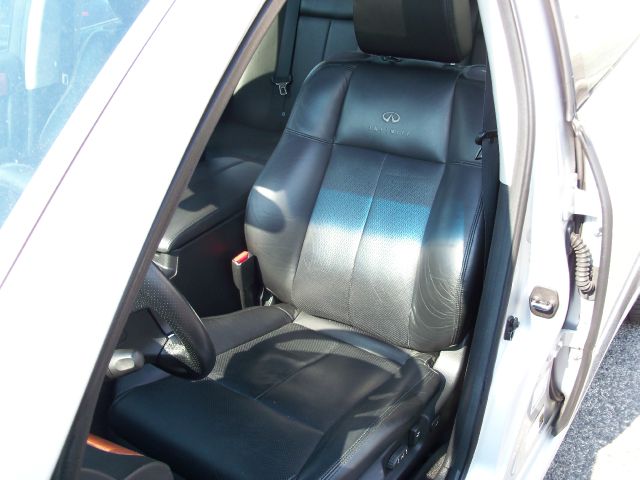 Infiniti M35 2006 photo 9