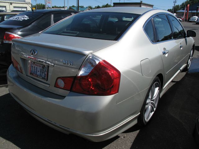 Infiniti M35 2006 photo 1