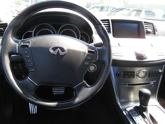 Infiniti M35 2006 photo 2