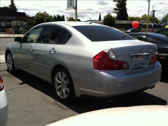 Infiniti M35 2006 photo 1