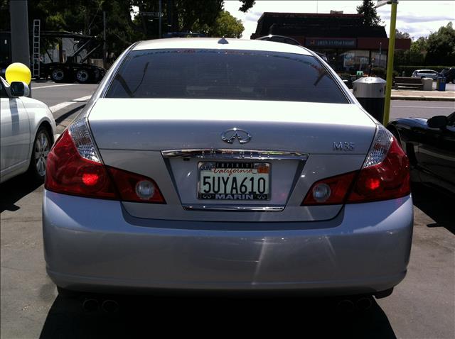 Infiniti M35 2006 photo 2