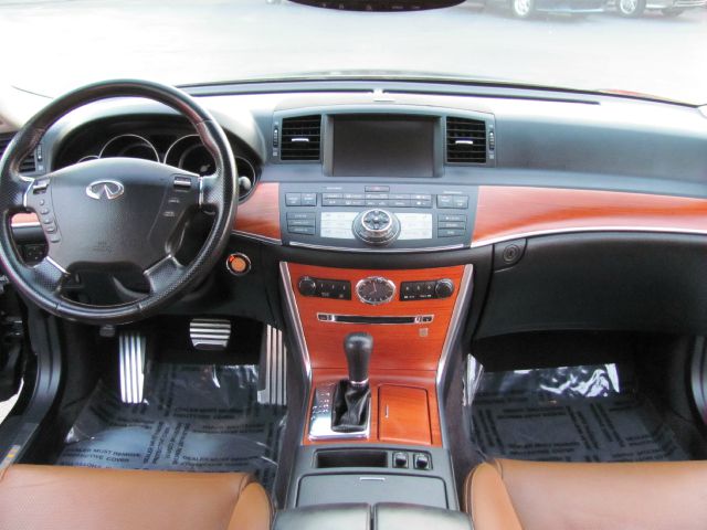 Infiniti M35 2006 photo 1