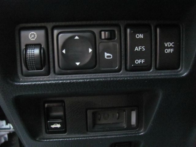 Infiniti M35 2006 photo 16