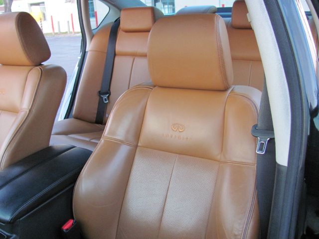 Infiniti M35 2006 photo 4