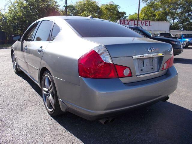 Infiniti M35 2006 photo 1