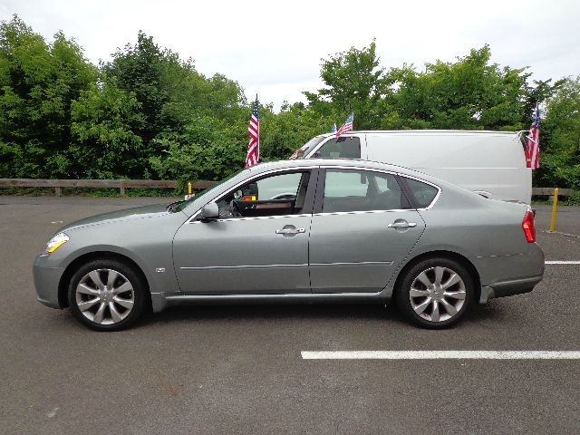 Infiniti M35 R/T With Mopar Appearance Package Sedan