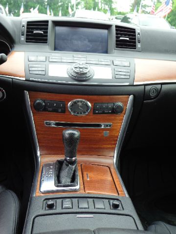 Infiniti M35 2006 photo 1