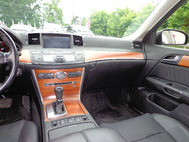 Infiniti M35 2006 photo 2