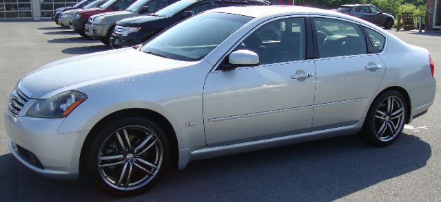 Infiniti M35 2006 photo 1