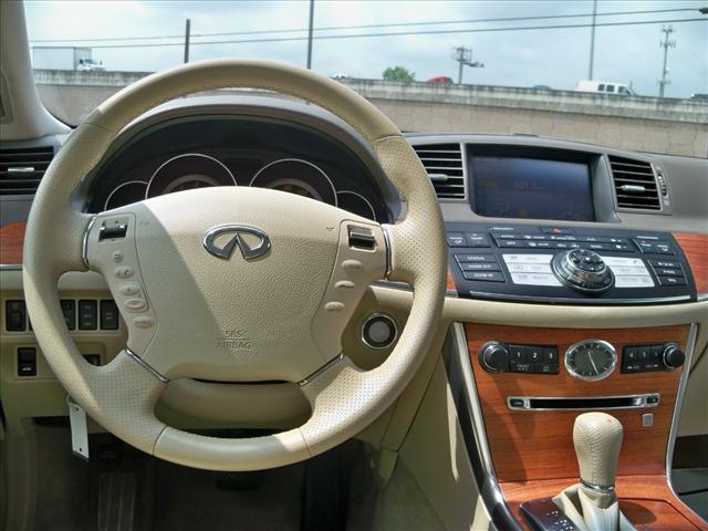 Infiniti M35 2006 photo 14