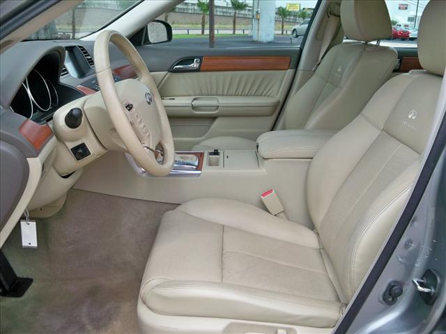 Infiniti M35 2006 photo 3