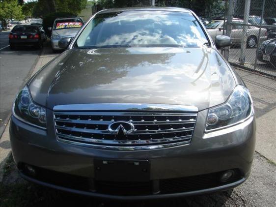 Infiniti M35 2006 photo 2