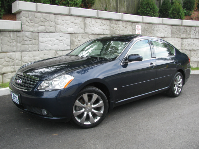 Infiniti M35 R/T With Mopar Appearance Package Sedan