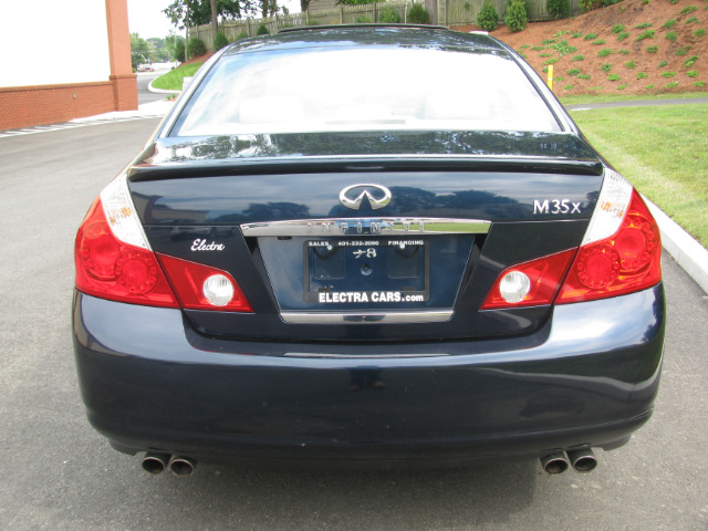 Infiniti M35 2006 photo 1