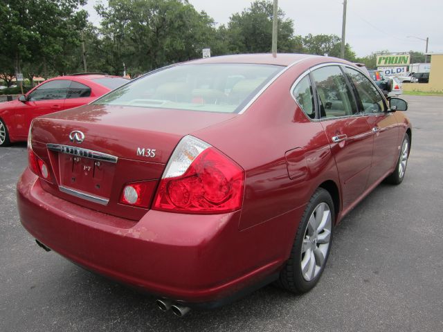 Infiniti M35 2006 photo 1