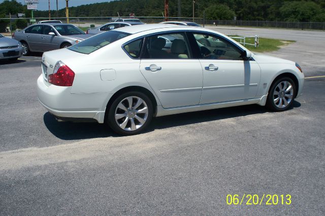 Infiniti M35 2006 photo 1