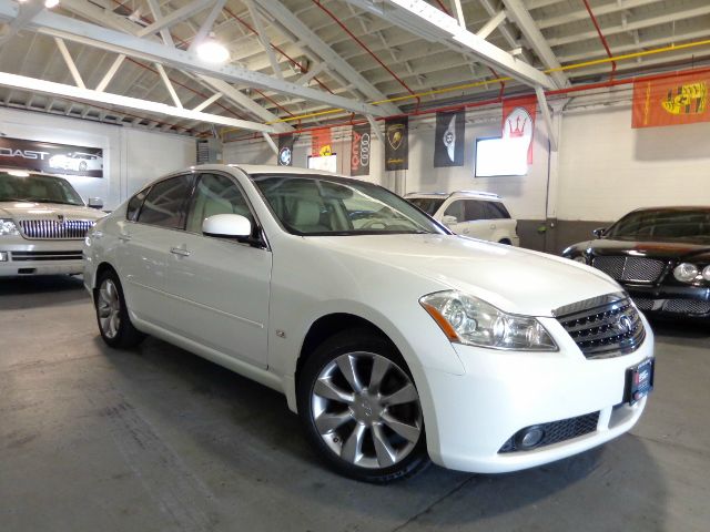 Infiniti M35 R/T With Mopar Appearance Package Sedan