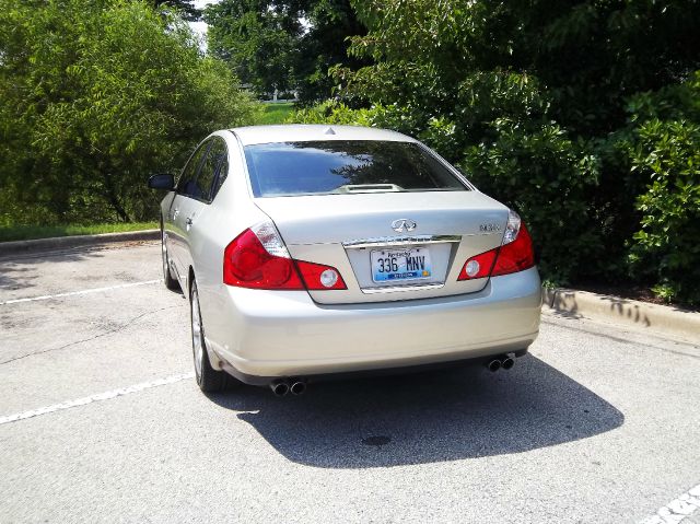 Infiniti M35 2006 photo 1