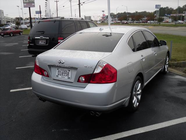 Infiniti M35 2007 photo 2