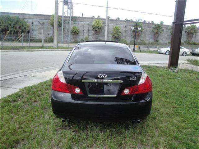 Infiniti M35 Scottsdale Sedan