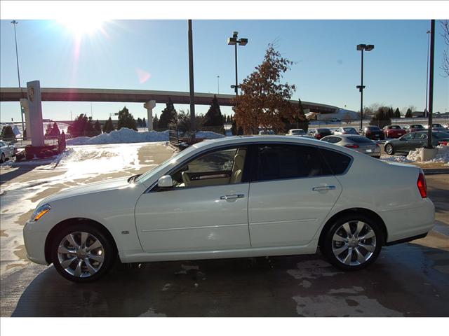 Infiniti M35 2007 photo 2