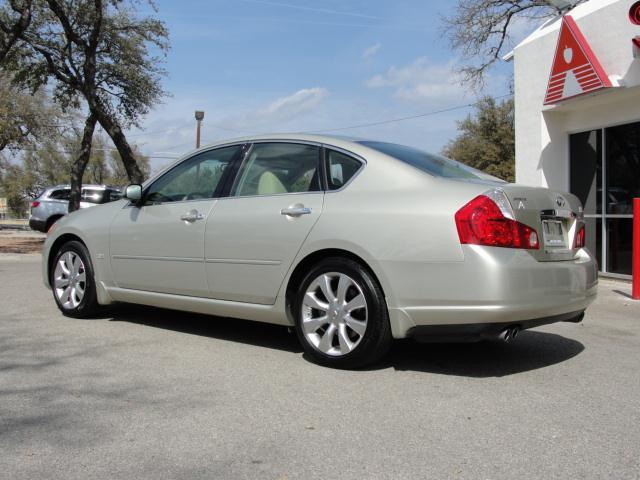 Infiniti M35 2007 photo 1