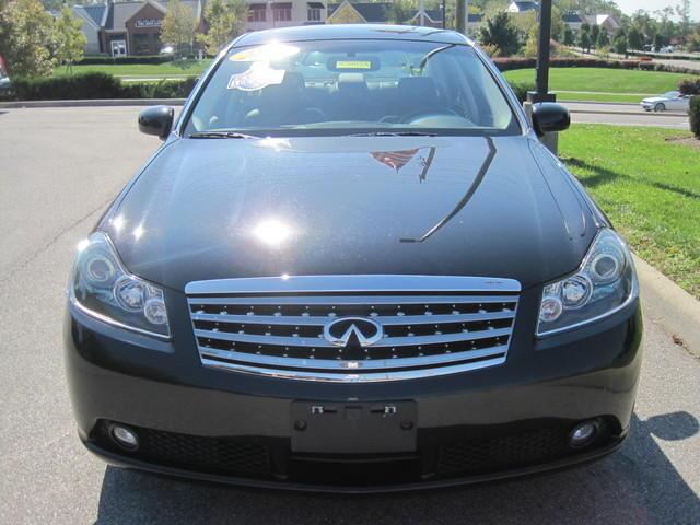 Infiniti M35 2007 photo 2