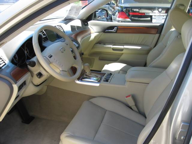 Infiniti M35 4WD 4dr 4x4 SUV Sedan