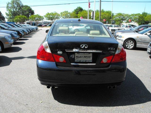 Infiniti M35 2007 photo 4