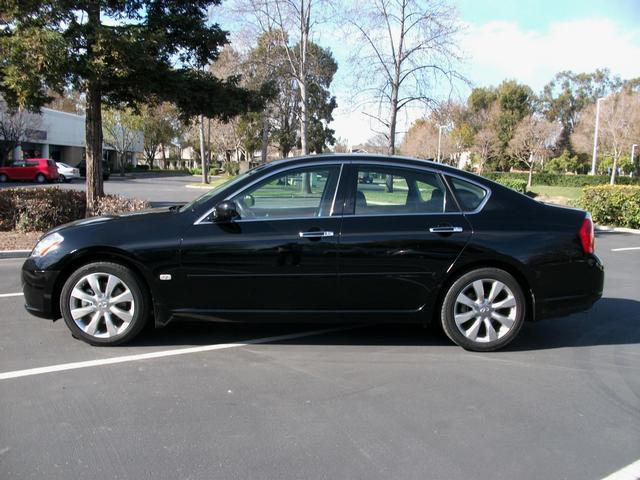 Infiniti M35 2.0T Value Edition Sedan 4D Sedan