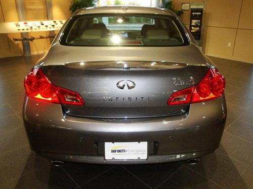 Infiniti M35 2007 photo 3