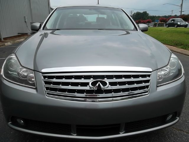 Infiniti M35 2007 photo 2