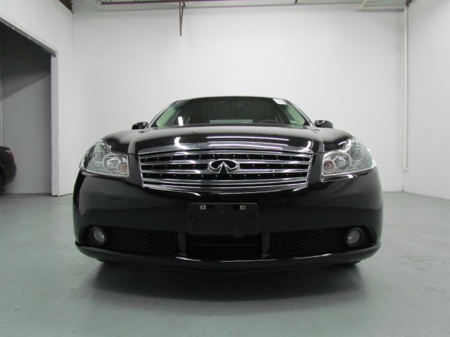 Infiniti M35 2007 photo 2